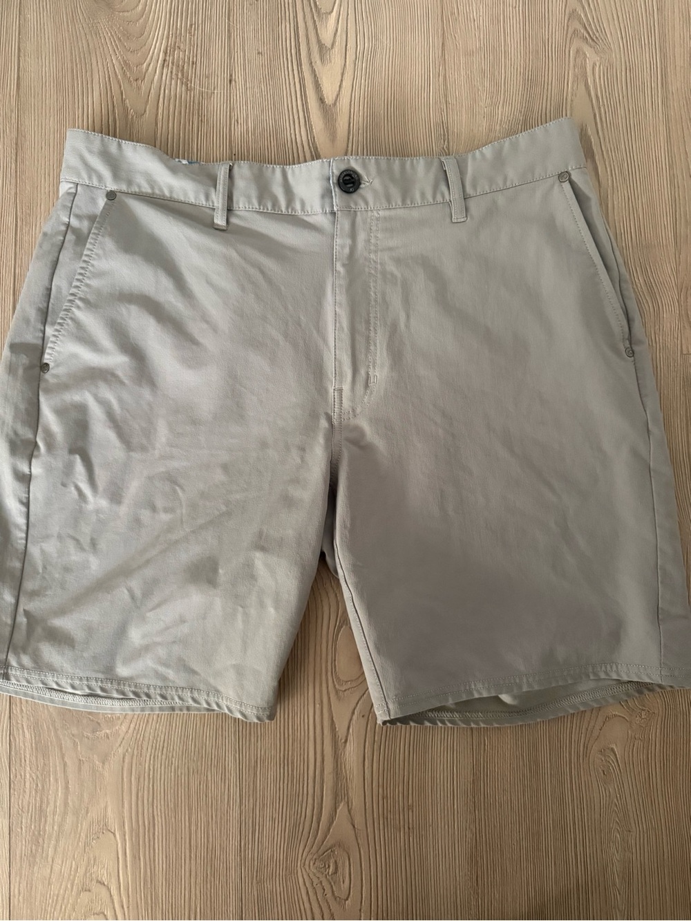 Anderson Ord Men's Performance Shorts in Light Gray - 8” inseam size 36